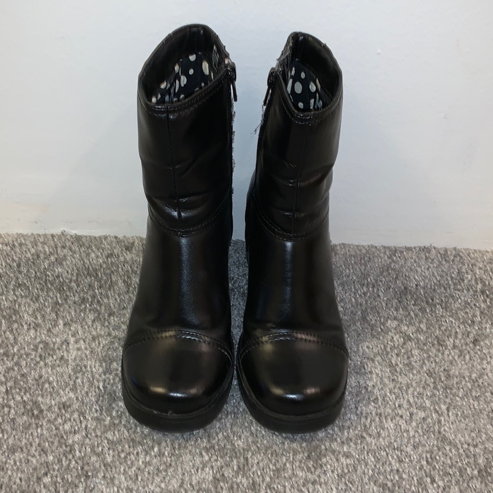 Black boots